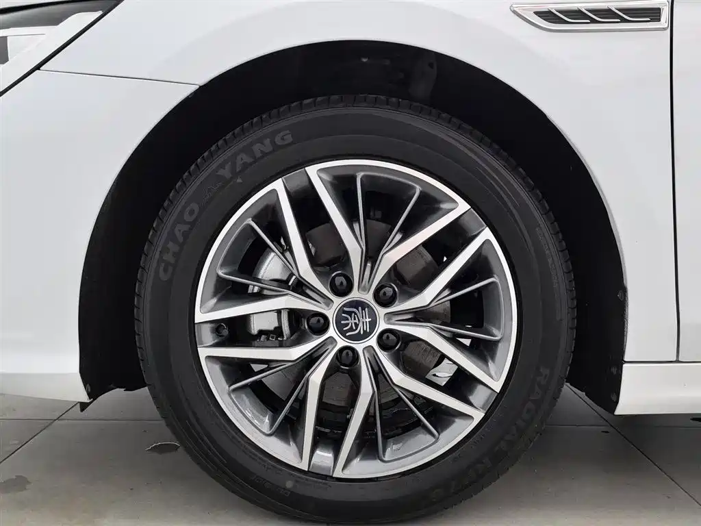 BYD Qin Plus — фотографии объявления, Фото 17