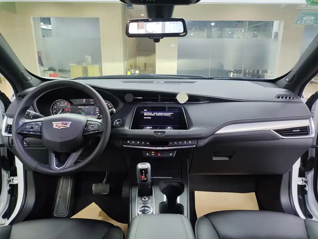 Cadillac XT4 — миниатюра 9