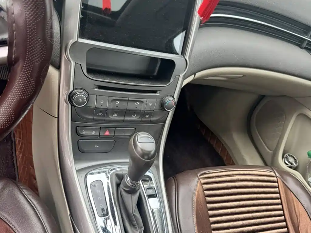 Chevrolet Malibu — миниатюра 13