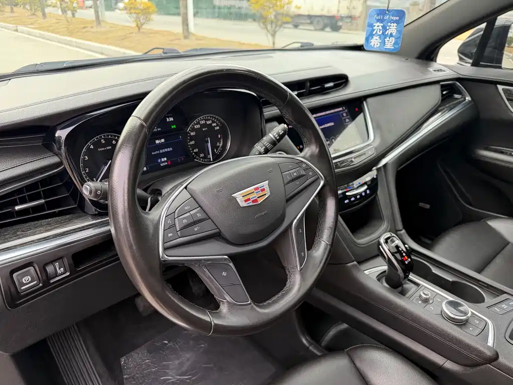 Cadillac XT5 — миниатюра 9