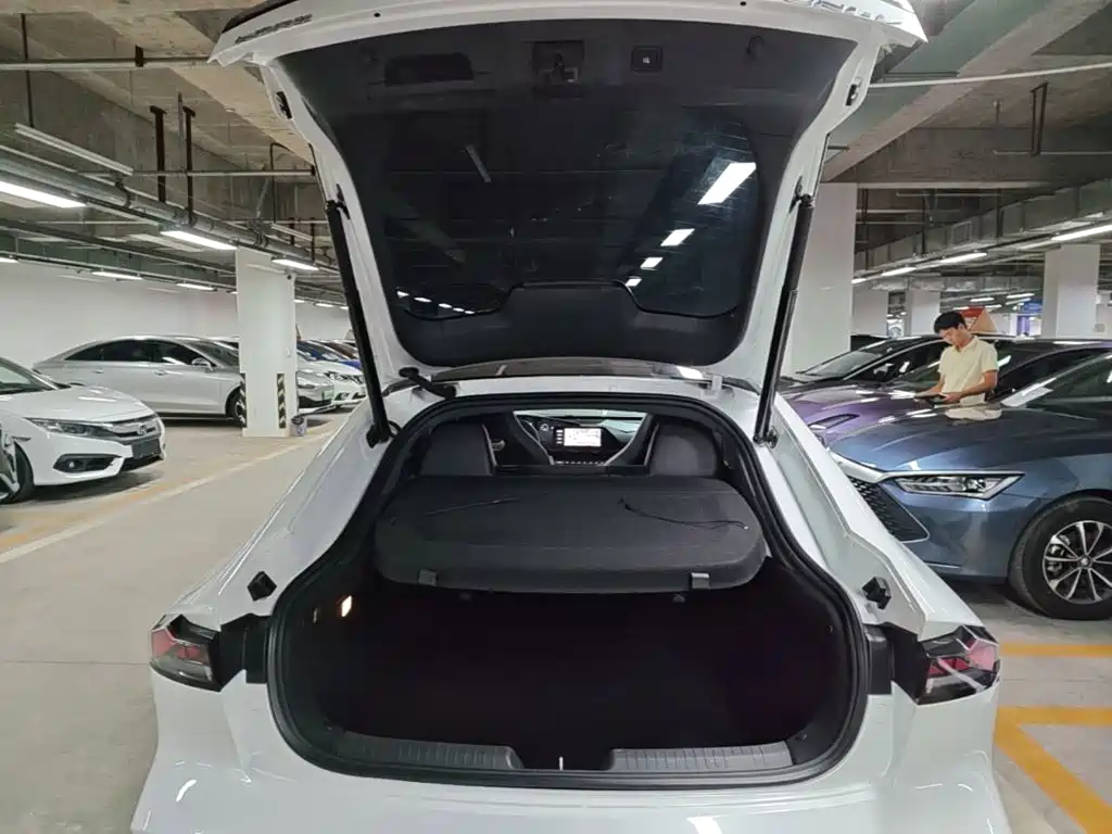 Changan UNI-V iDD — миниатюра 19