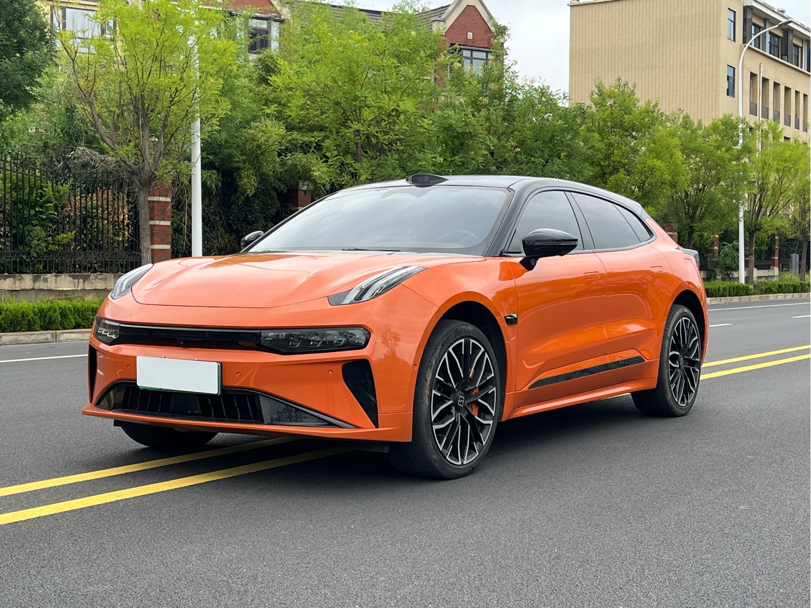 2024 Zeekr 001