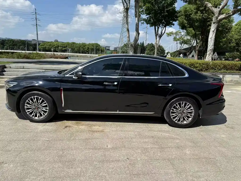 Hongqi Hongqi H5 — миниатюра 3