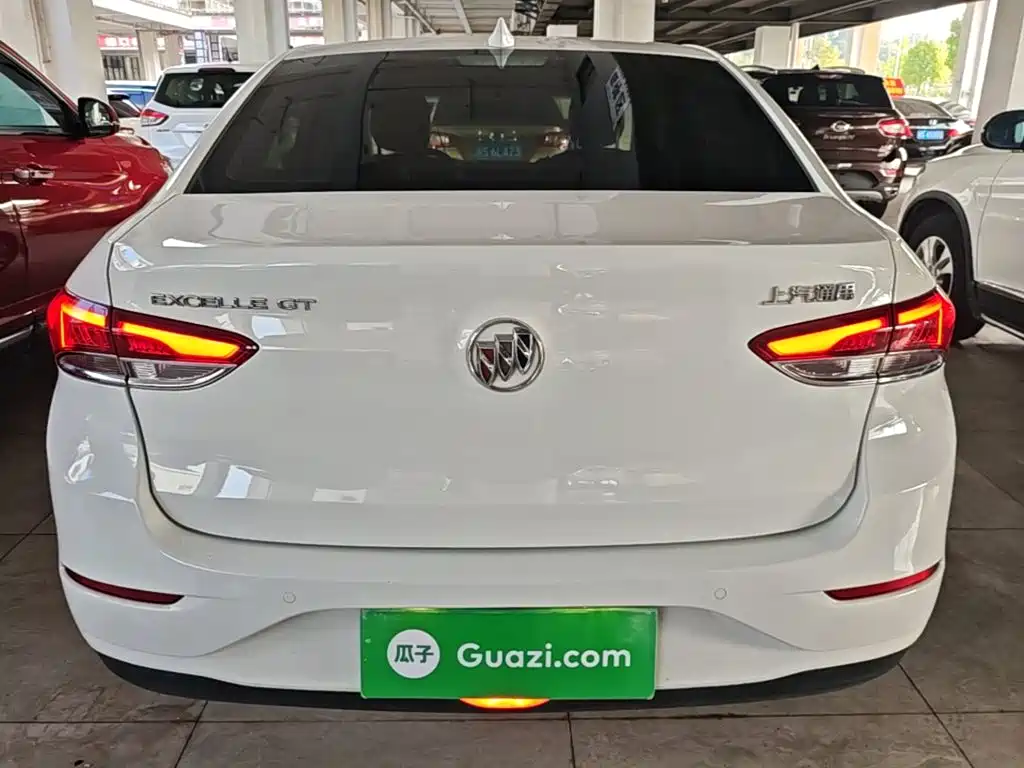 Buick Excelle — миниатюра 6