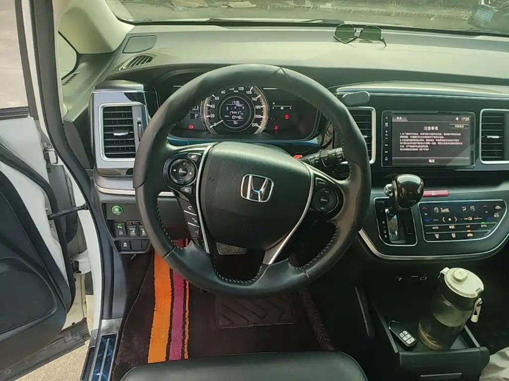 Honda Elysion — миниатюра 11