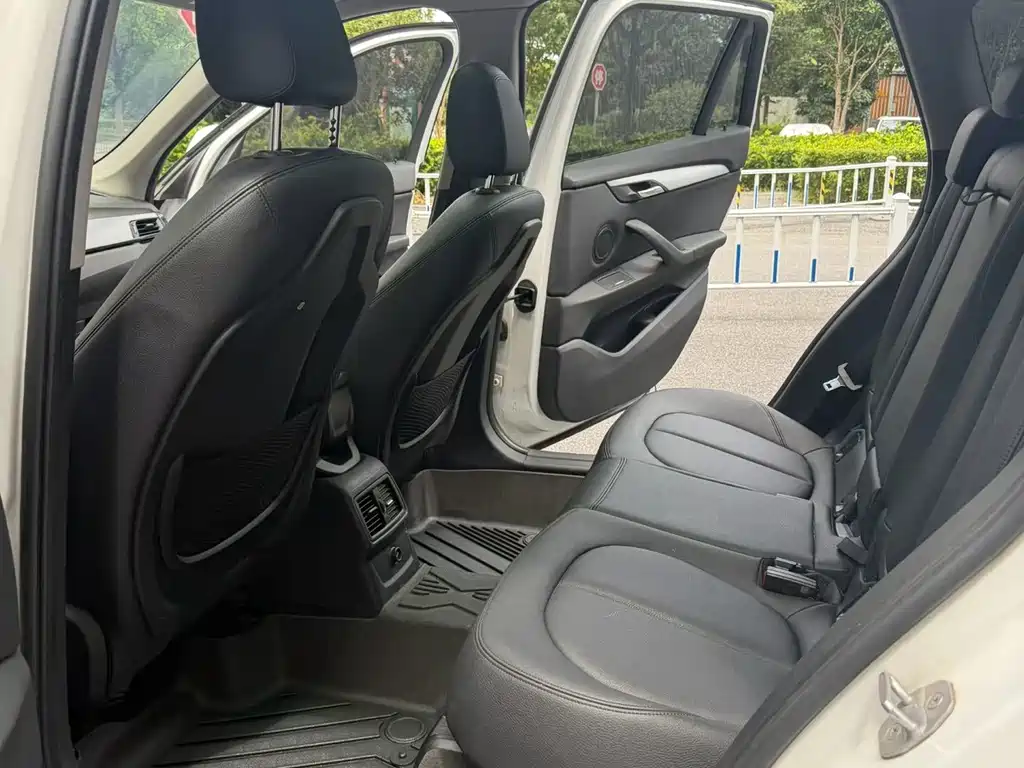 BMW X1 — миниатюра 9