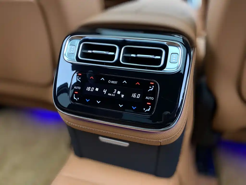 Mercedes-Benz S-Class — миниатюра 17