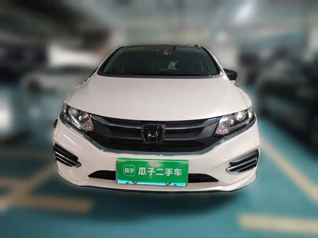 Honda Jade 2017 1.8L AT Comfort 5 мест