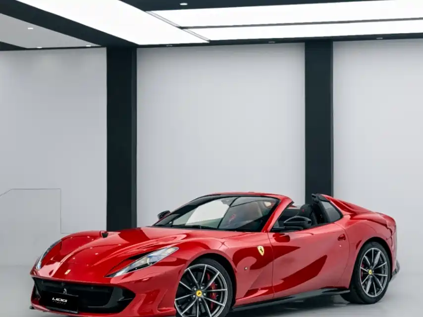Ferrari 812 2022