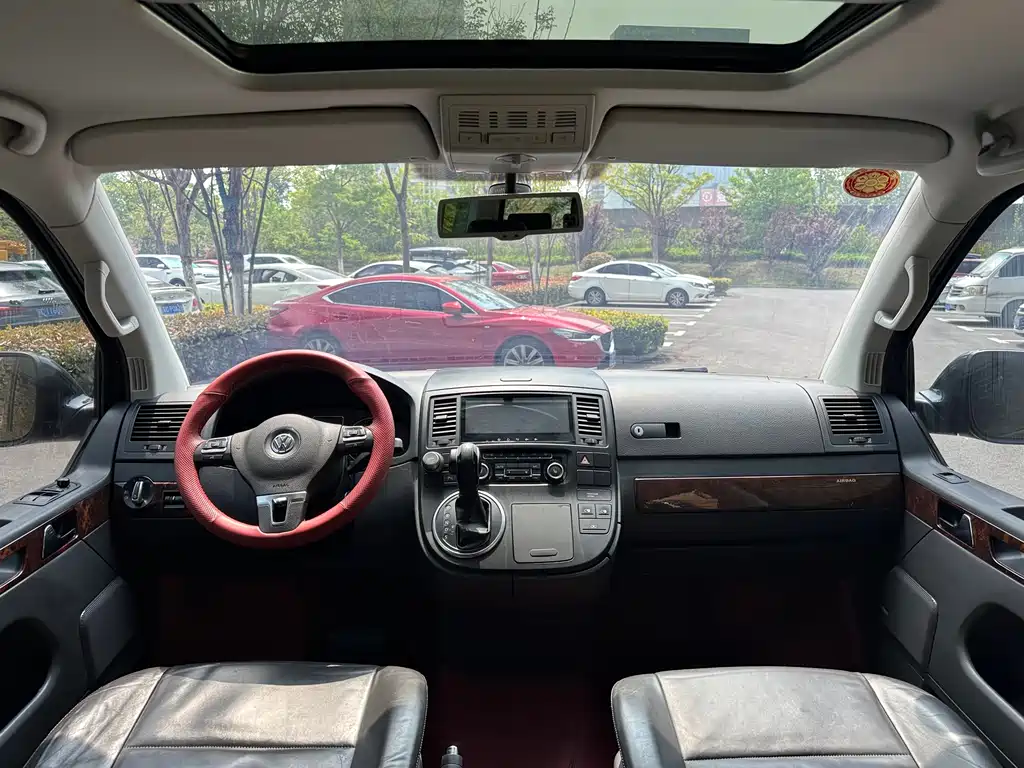 Volkswagen Multivan 2015