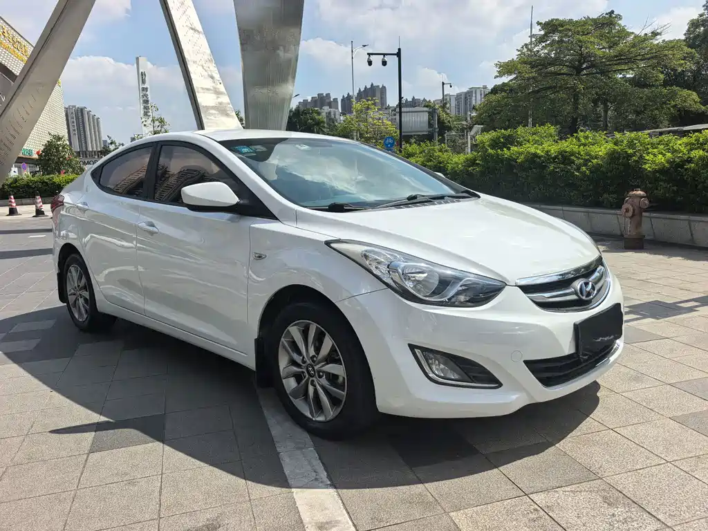 Hyundai Elantra Langdong — миниатюра 5