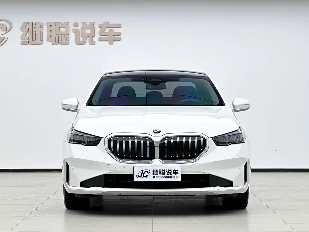 BMW 5 Series — миниатюра 2