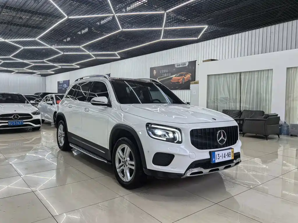 Mercedes-Benz GLB — миниатюра 3