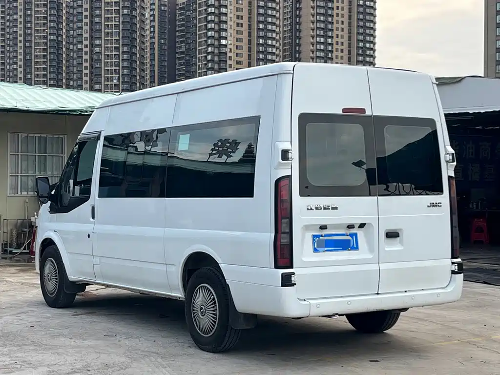 JMC JMC Fushun — миниатюра 6