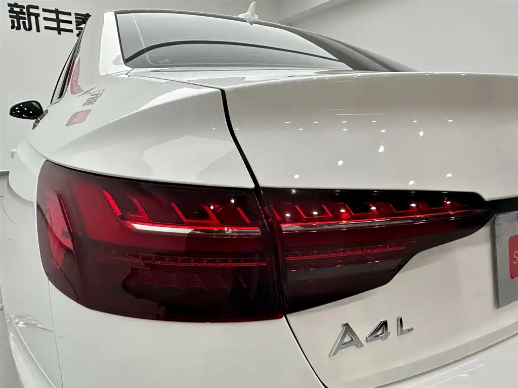 Audi A4L id 4669288 из Китая 13