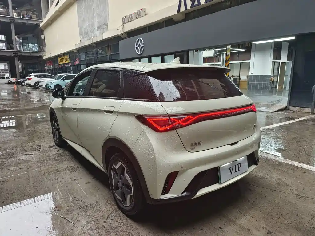 BYD Dolphin — миниатюра 15