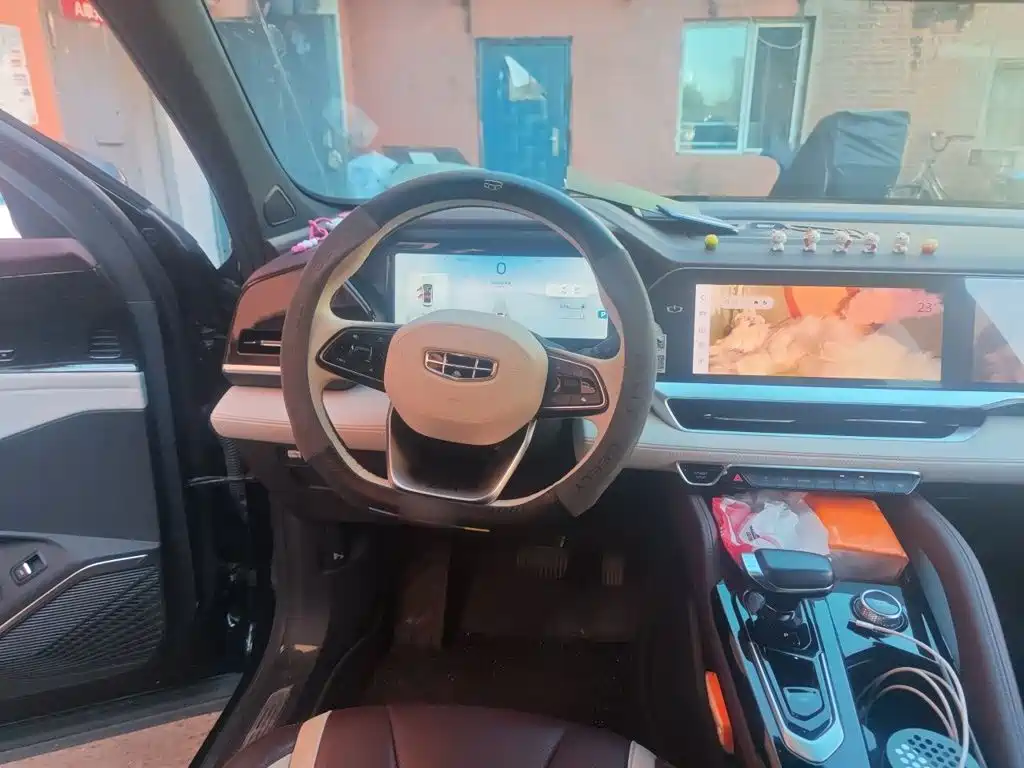 Geely Xingyue L — миниатюра 3