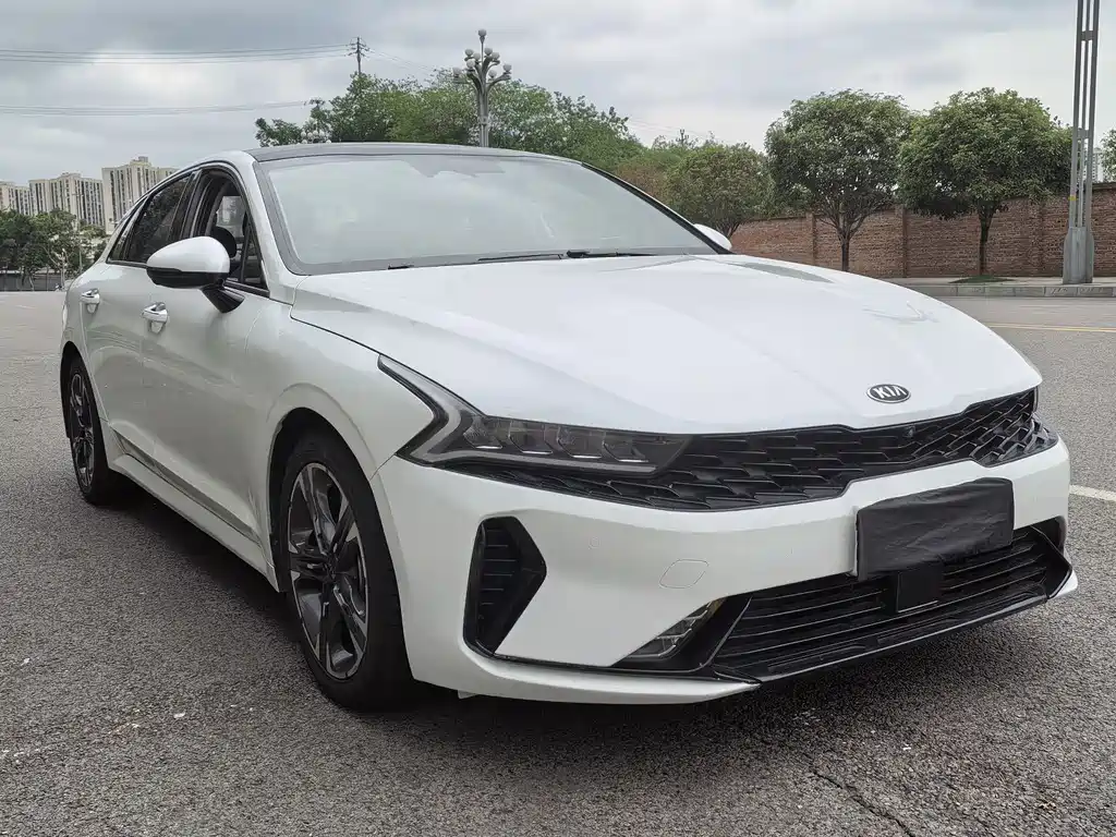 KIA  K5