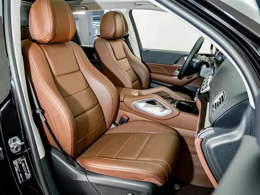 Mercedes-Benz GLE (Import) — миниатюра 24