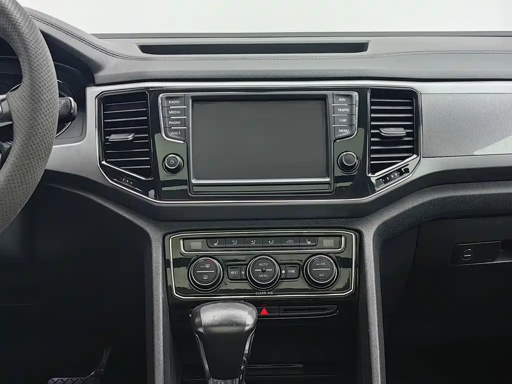 Volkswagen Teramont — миниатюра 12