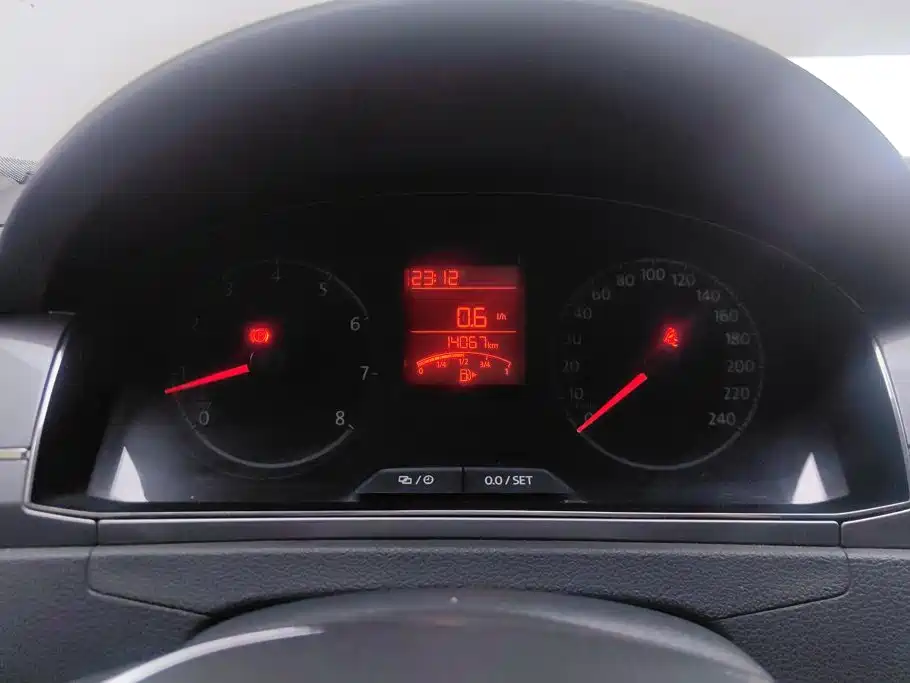 Volkswagen Santana — миниатюра 14