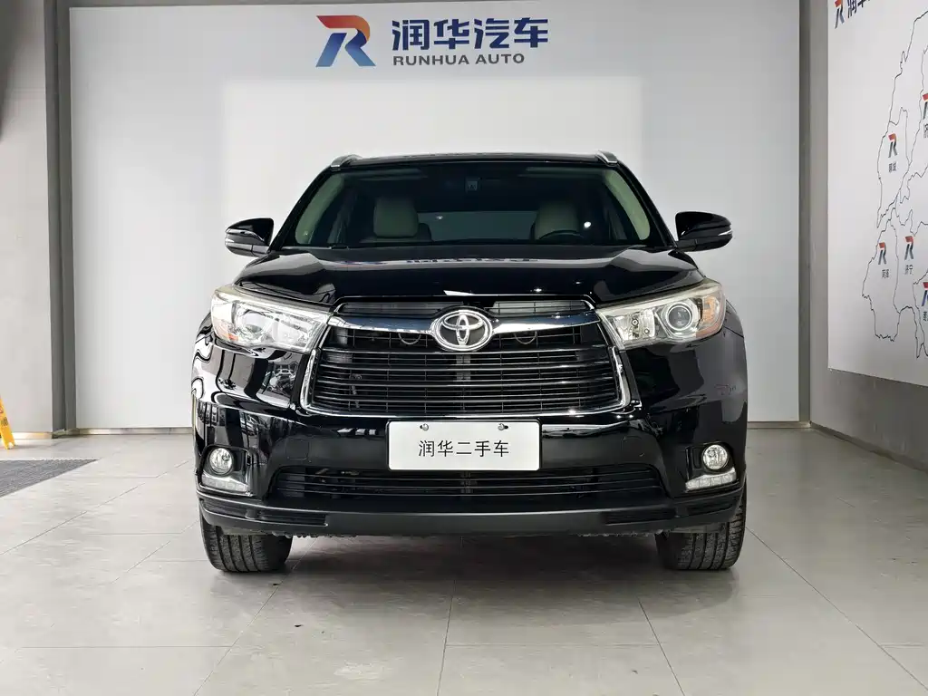 TOYOTA HIGHLANDER