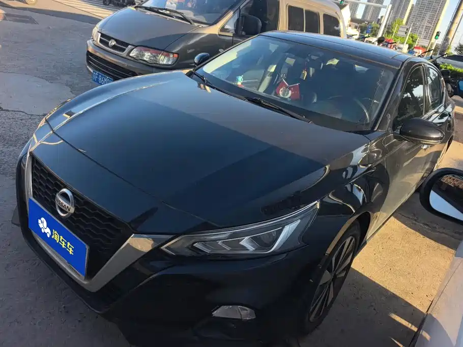 Nissan Teana