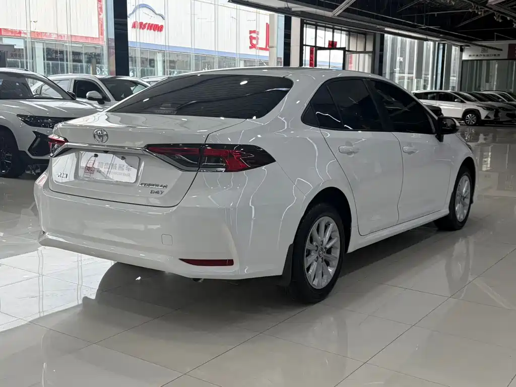 Toyota Corolla — миниатюра 6