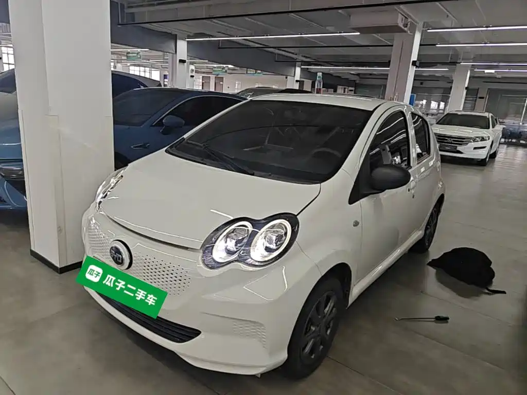 BYD e1