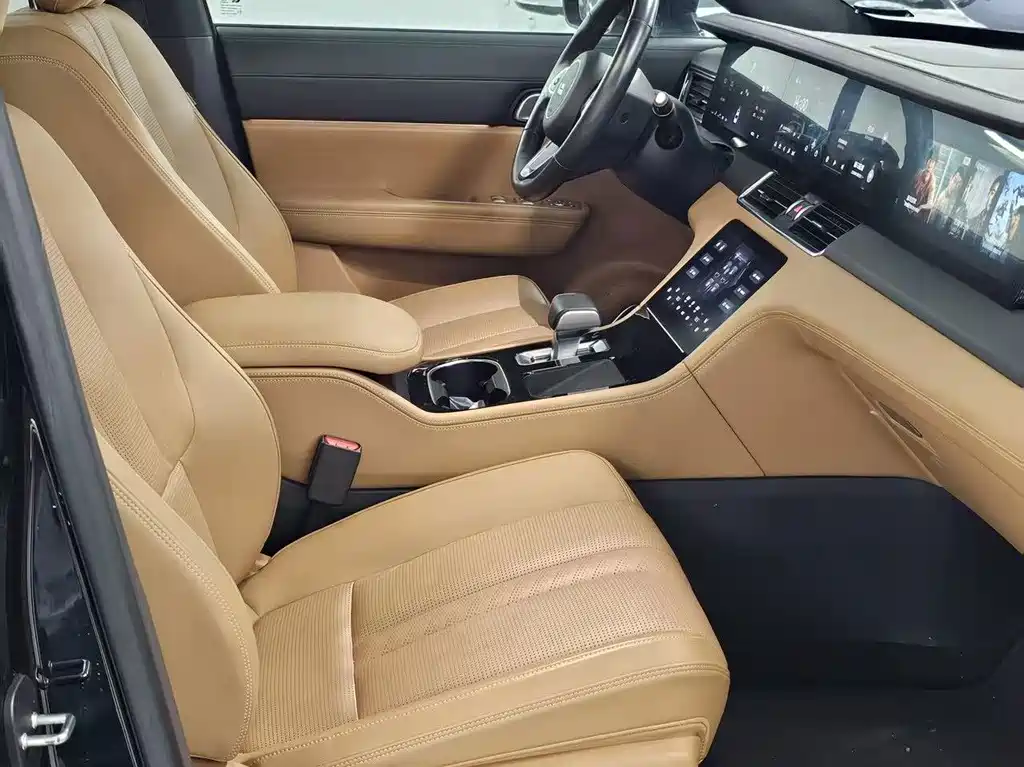 Li Auto Li ONE — миниатюра 13