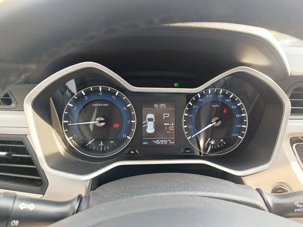 Geely Vision X3 — миниатюра 4