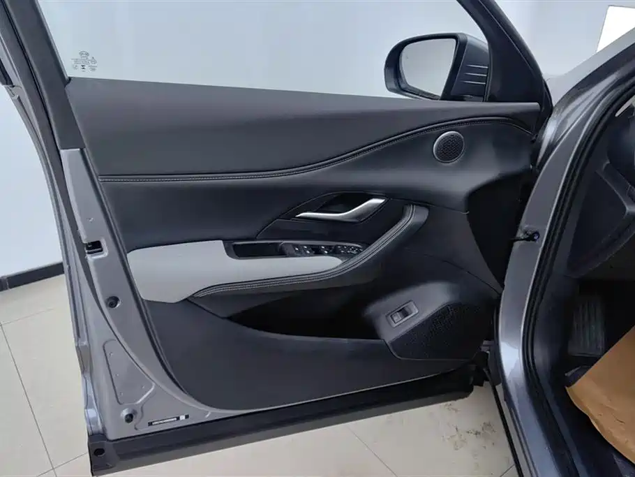 BYD SEA LION 05 DM I