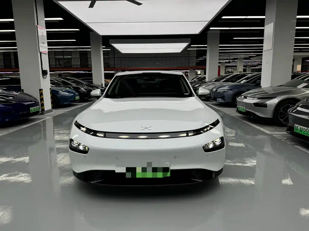 XPeng P7 — миниатюра 2