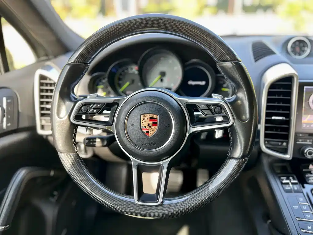 PORSCHE CAYENNE NEW ENERGY