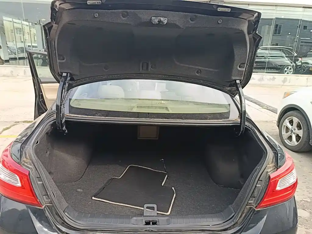 Nissan Teana — миниатюра 19