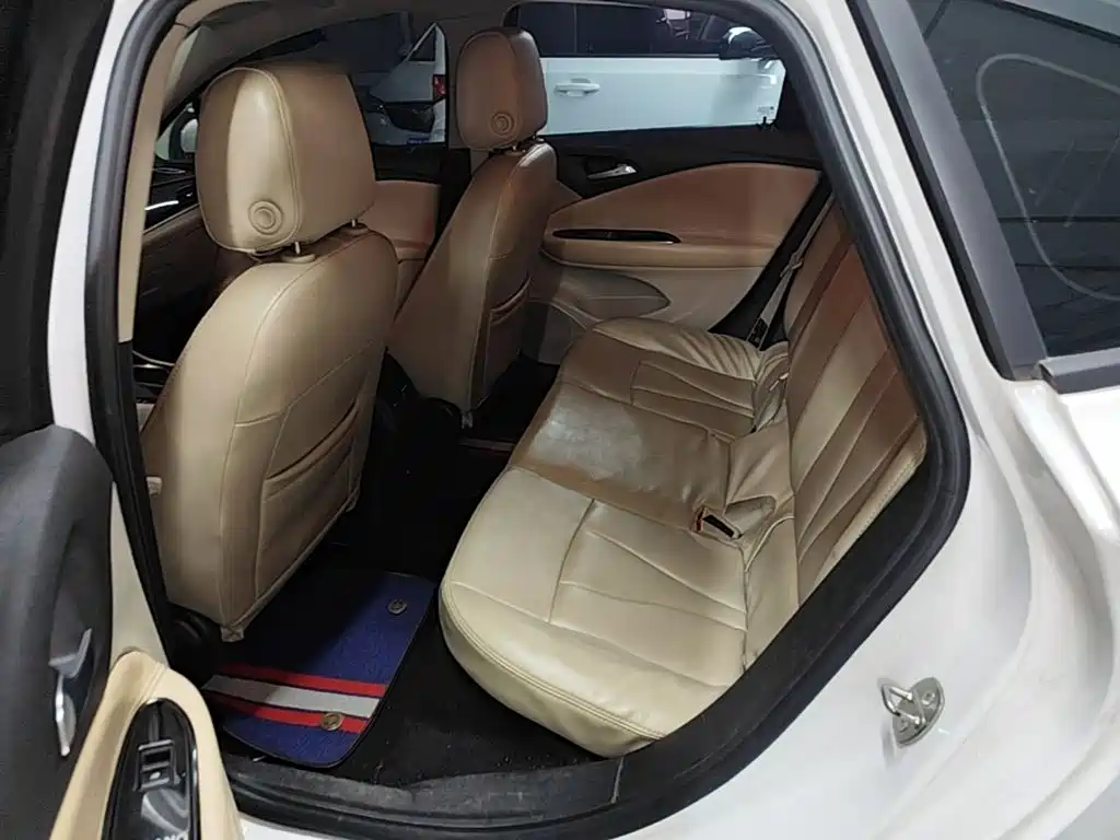 Buick Verano — миниатюра 17