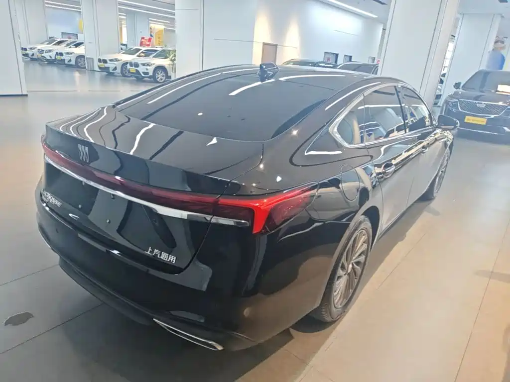 Buick LaCrosse — миниатюра 7