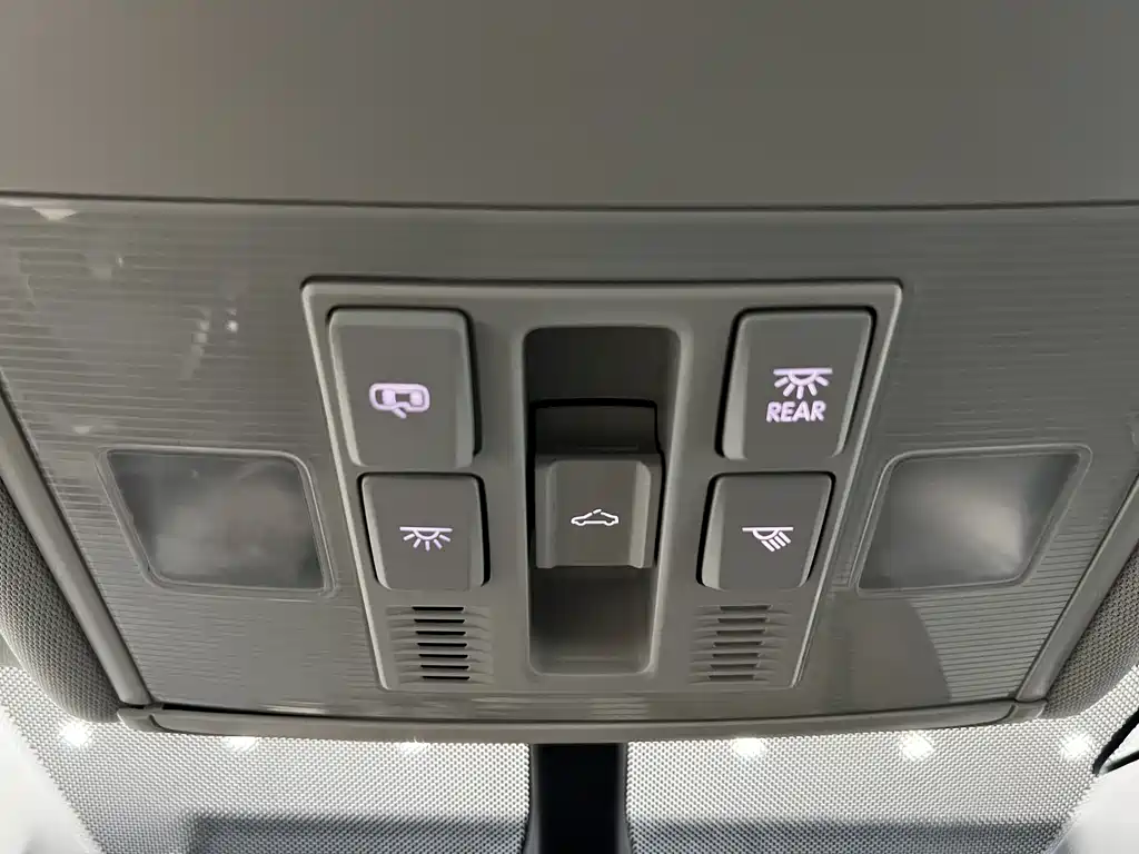 Volkswagen Golf — миниатюра 19
