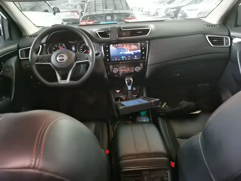 Nissan Qashqai — миниатюра 10