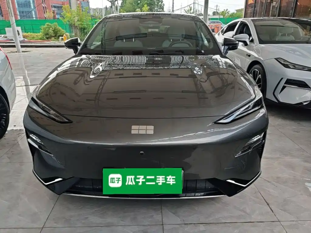Geely Galaxy Galaxy E8 E8 2025 700km Smart Drive