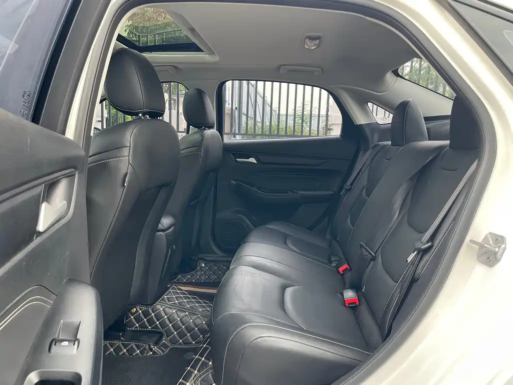 Ford Escort 2021 1.5L AT