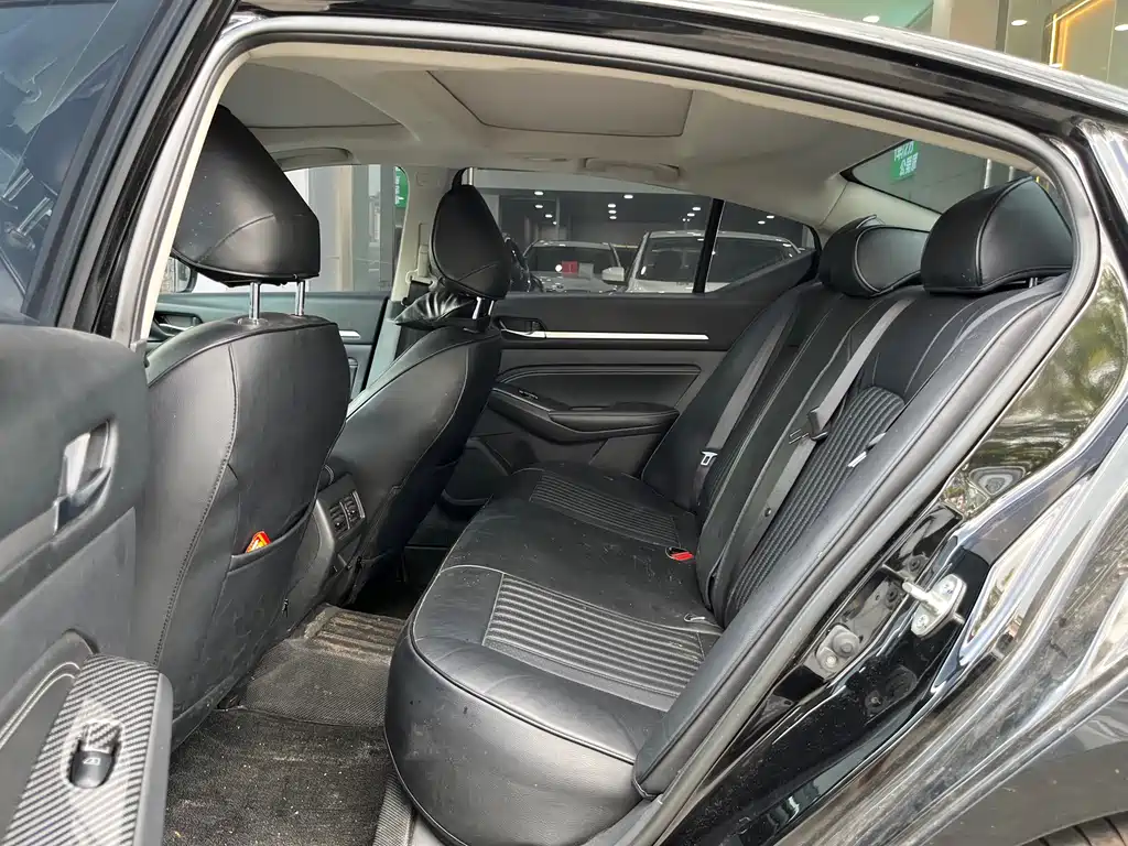 Nissan Teana — миниатюра 6