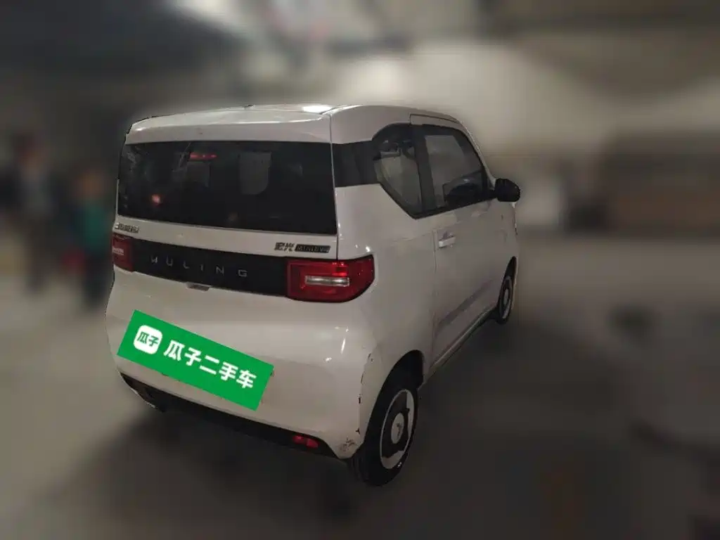 Wuling MINIEV — миниатюра 4