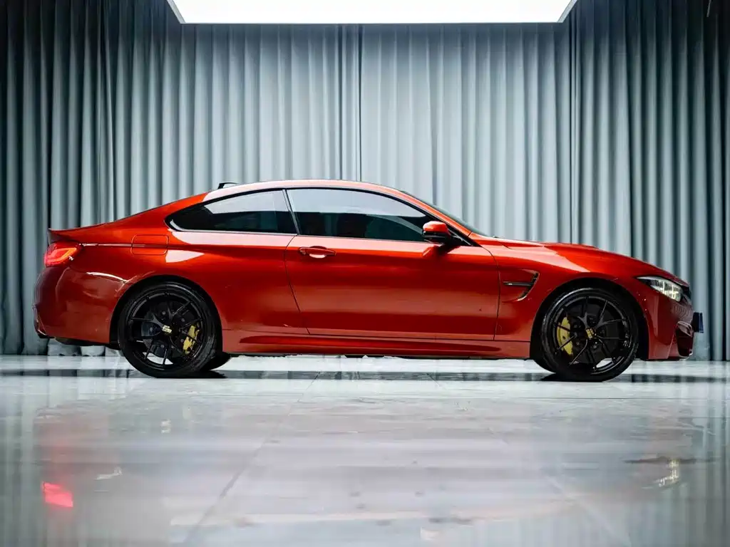 BMW M4 — миниатюра 14