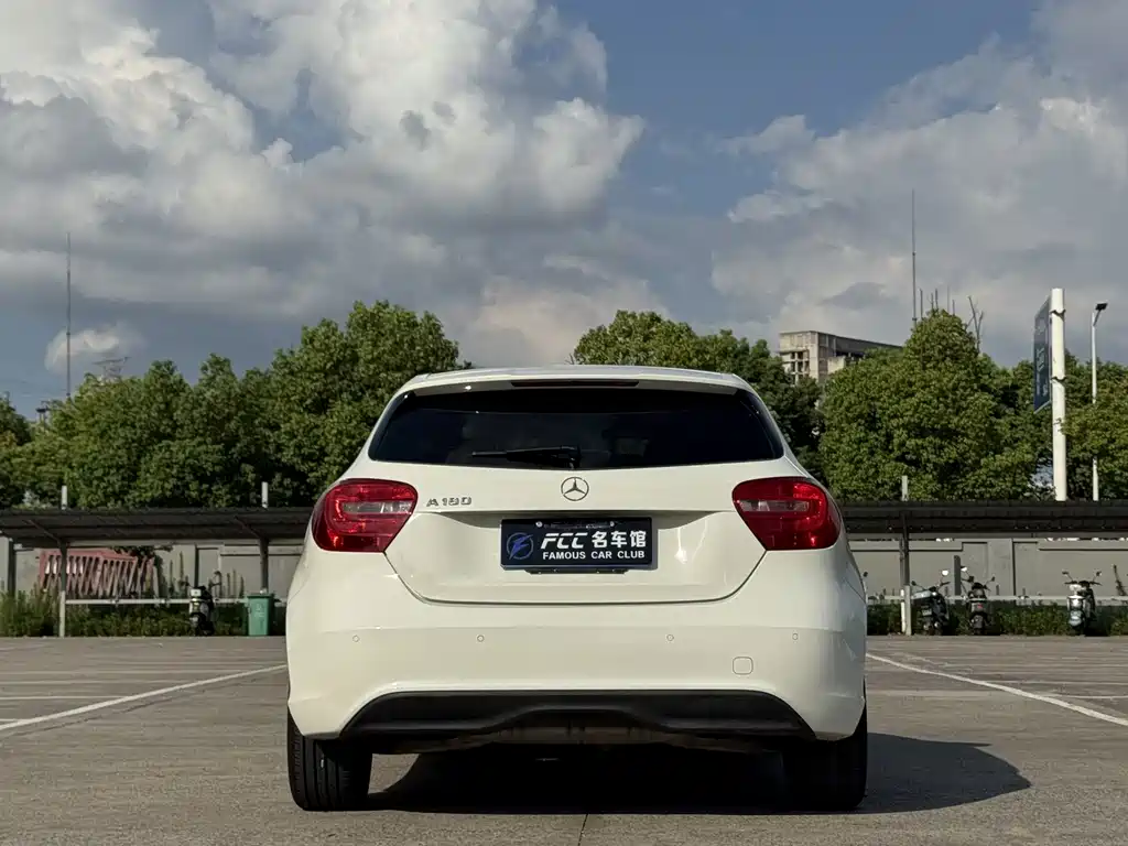 Mercedes-Benz A-Class (Import) — миниатюра 4