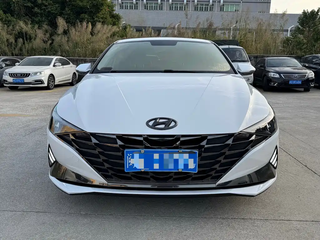 MODERN ELANTRA