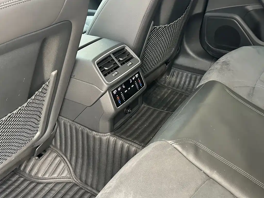 Audi A6 (Import) — миниатюра 9