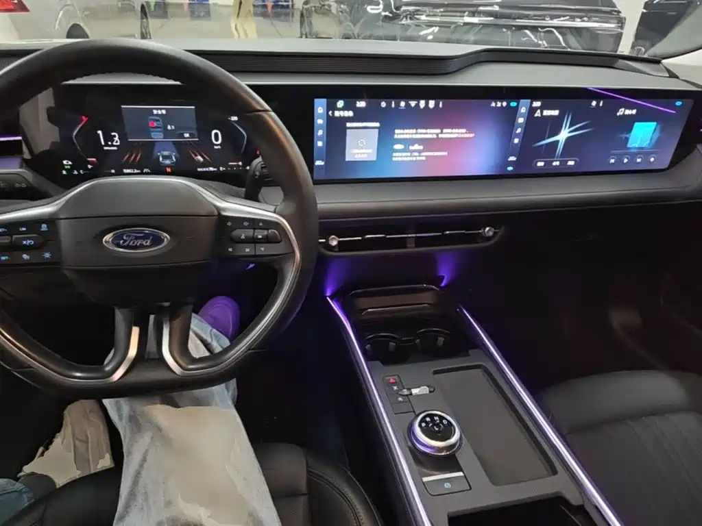 Ford Mondeo — миниатюра 10
