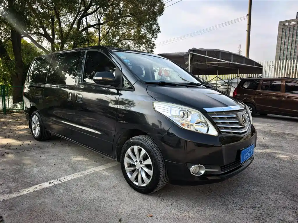 Dongfeng CM7 2016 2.0T MT Luxury