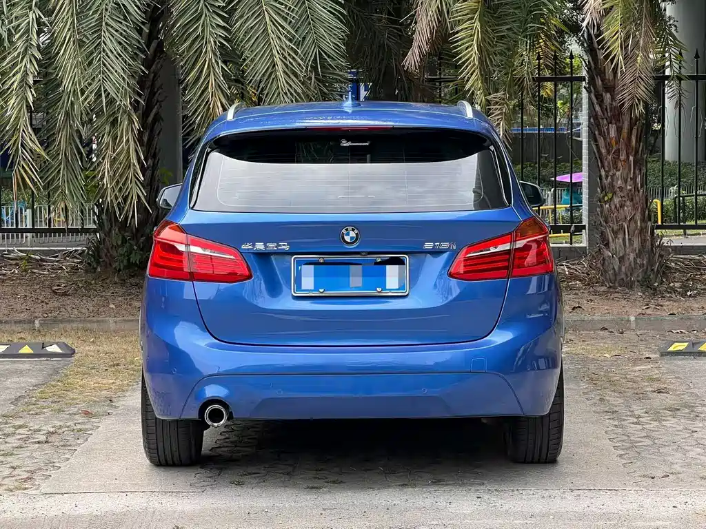BMW 2 Series Active Tourer — миниатюра 8